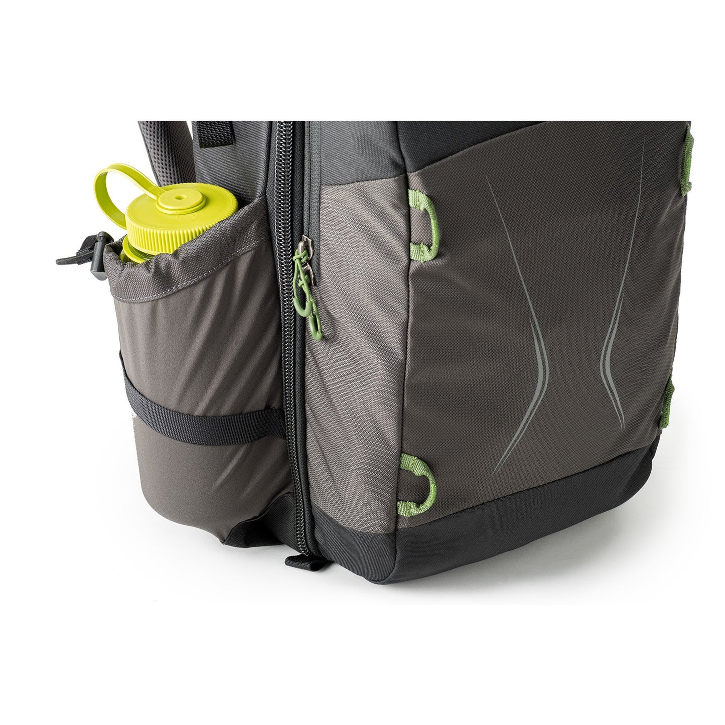 
                  
                    MindShift TrailScape 18L - Two large water bottle pockets with cinch cords
                  
                