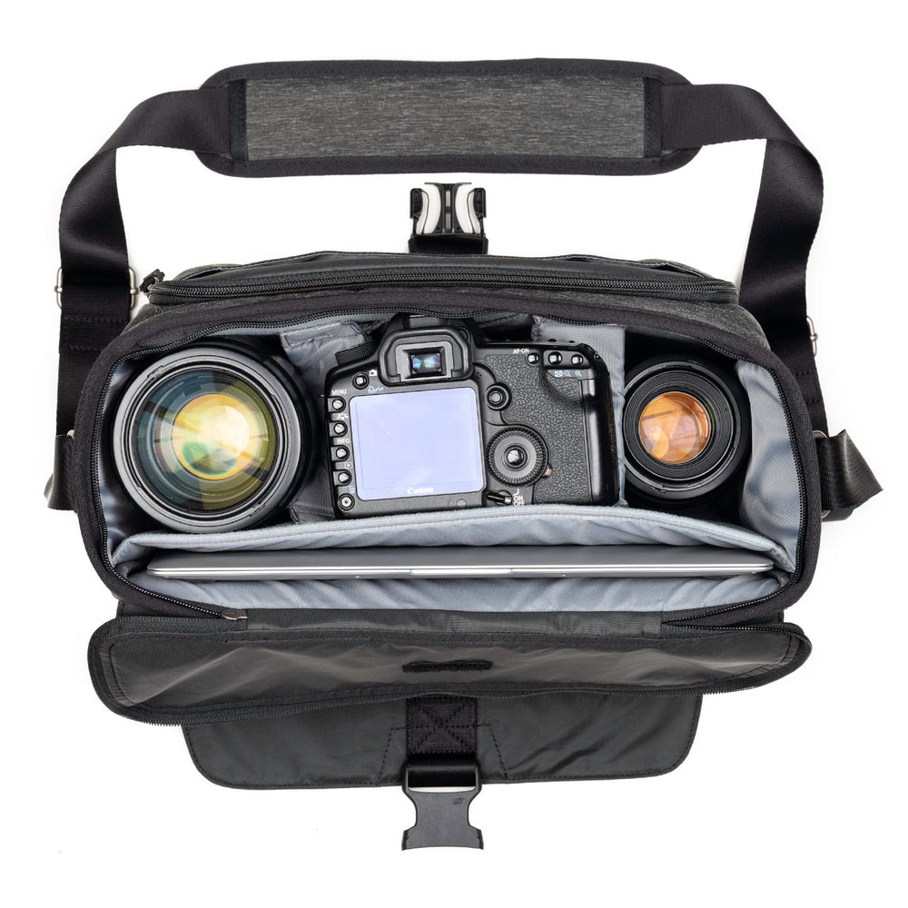 
                  
                    Fits one standard size body with a 24–70mm f/2.8 attached plus 1–3 extra lenses, a 10” tablet and a 13” laptop. Accommodates a 70–200mm f/2.8 detached
                  
                