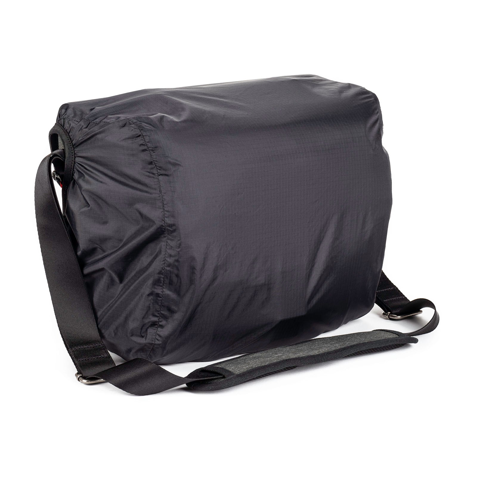 Seam-sealed rain cover included