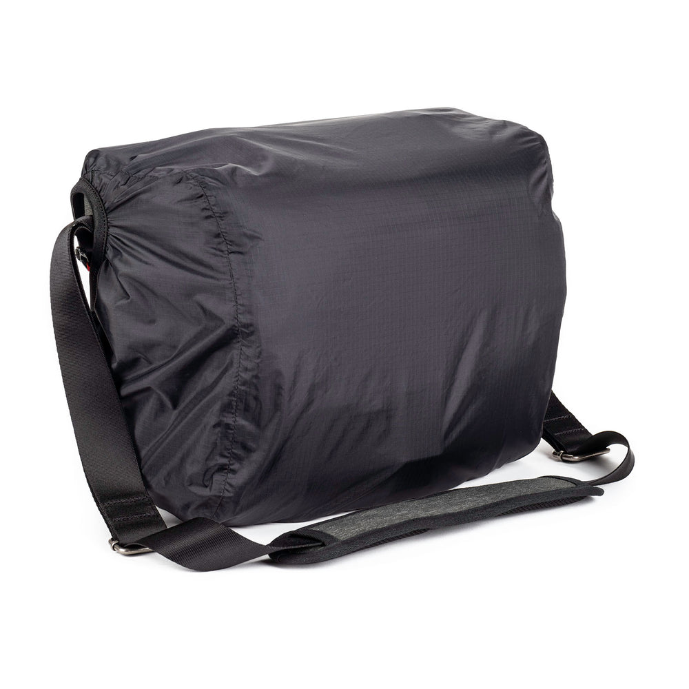 
                  
                    Seam-sealed rain cover included
                  
                