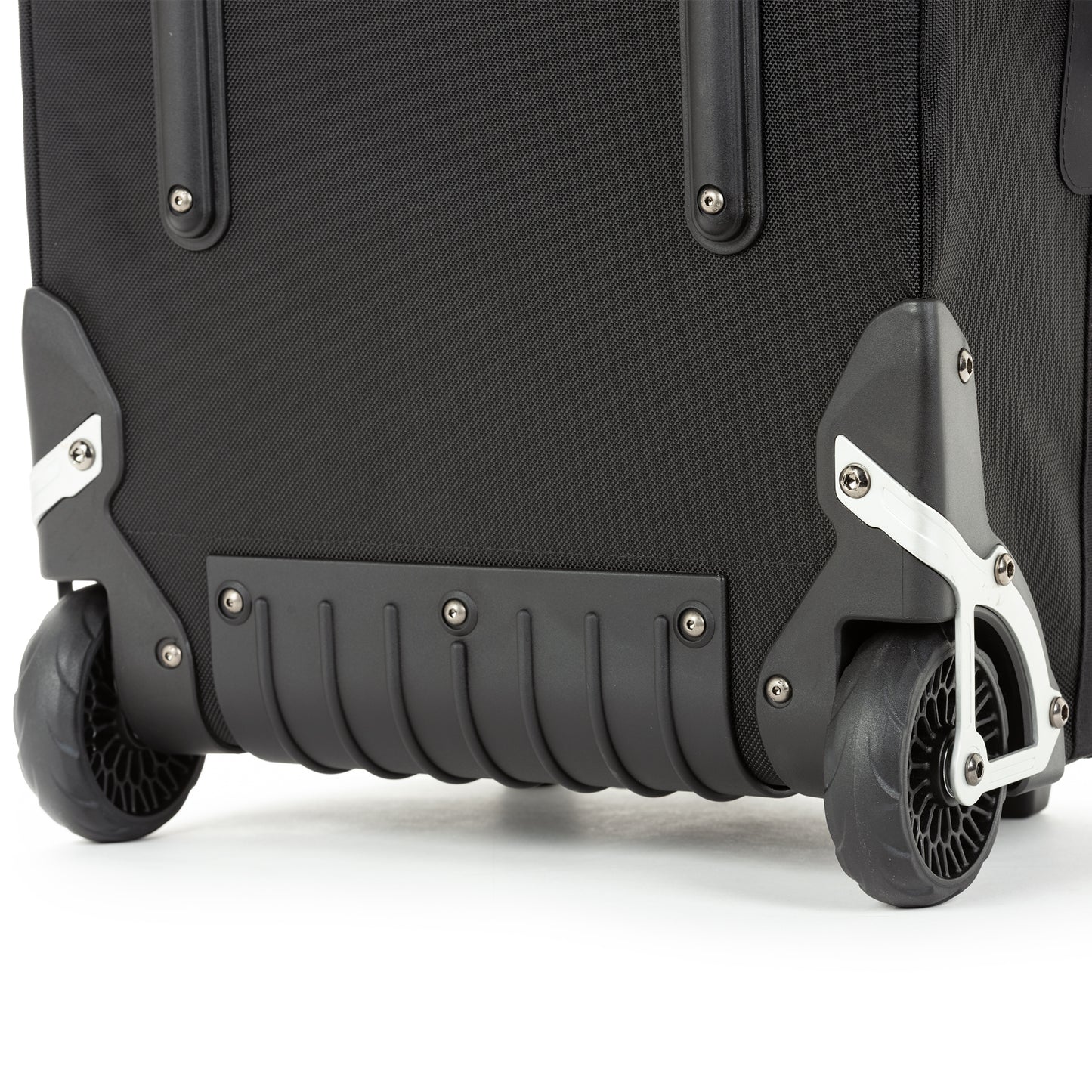 
                  
                    Stabilizing, wide-set, wheels and armor plating protect against the toughest conditions
                  
                