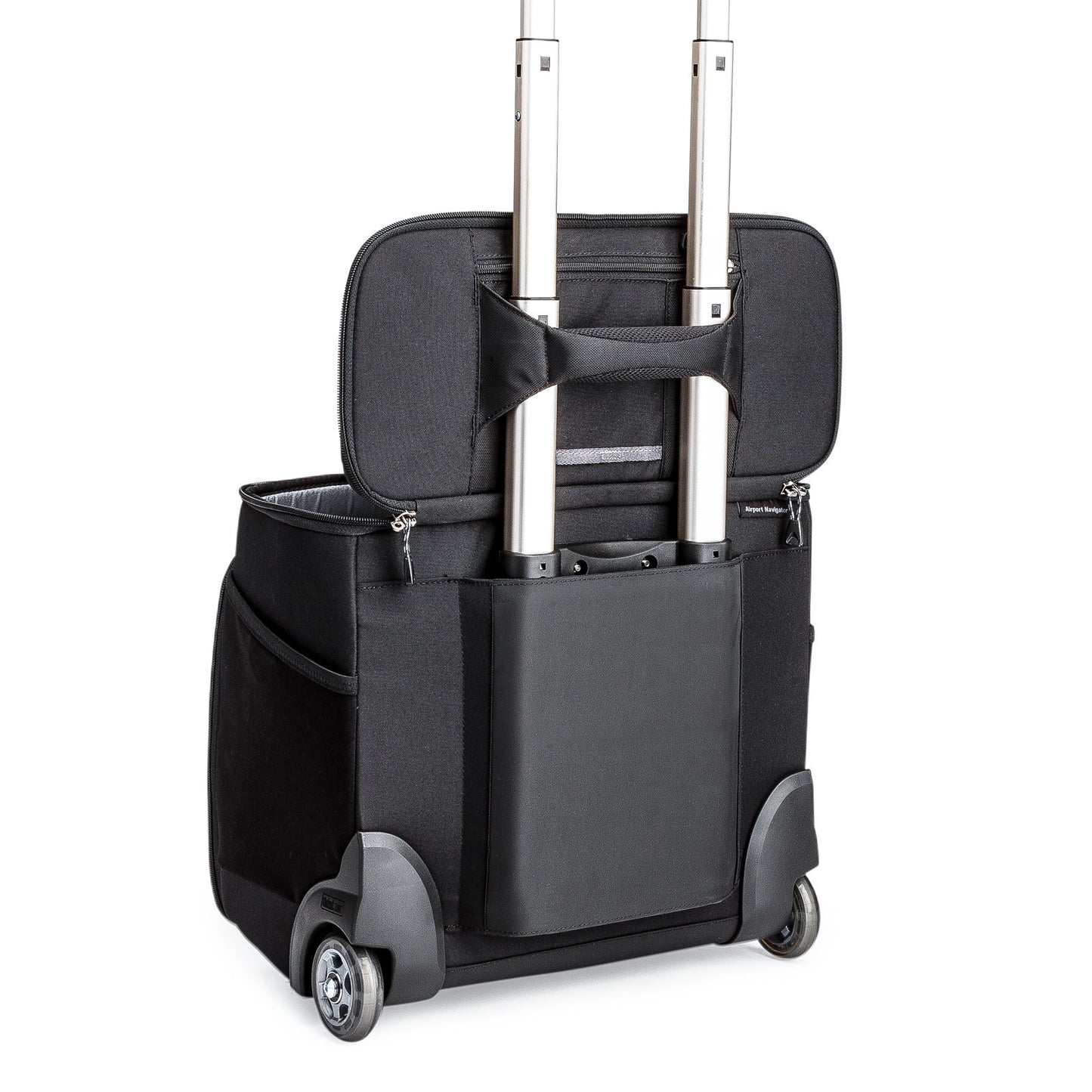 
                  
                    The trolley handle can be used to secure the top lid for unimpeded gear access
                  
                