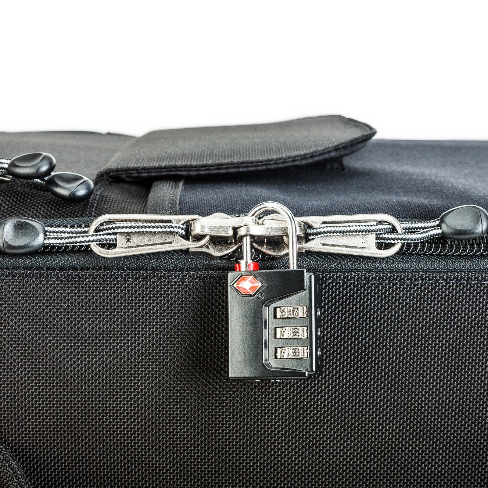 Lockable YKK zipper sliders and TSA lock included