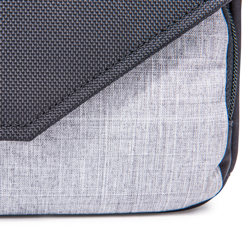 
                  
                    Mirrorless Mover® 30i
                  
                