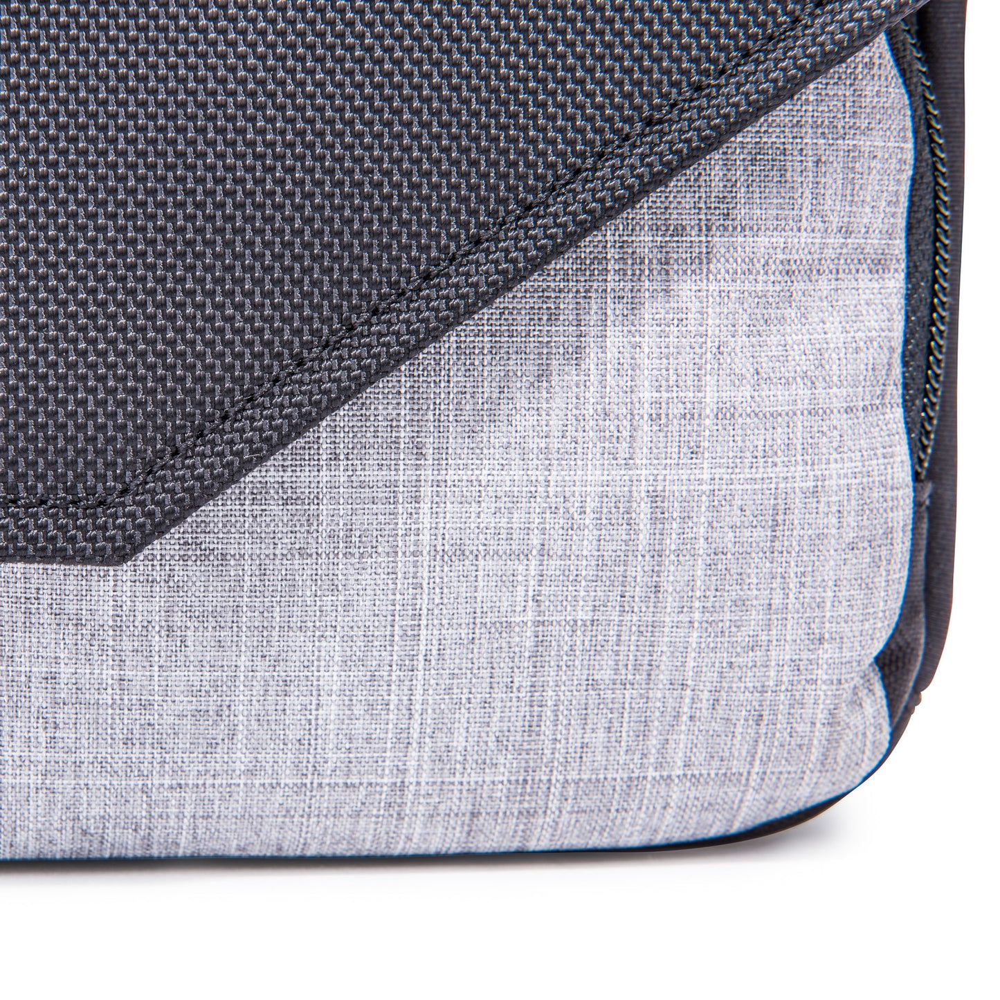 
                  
                    Mirrorless Mover® 30i
                  
                