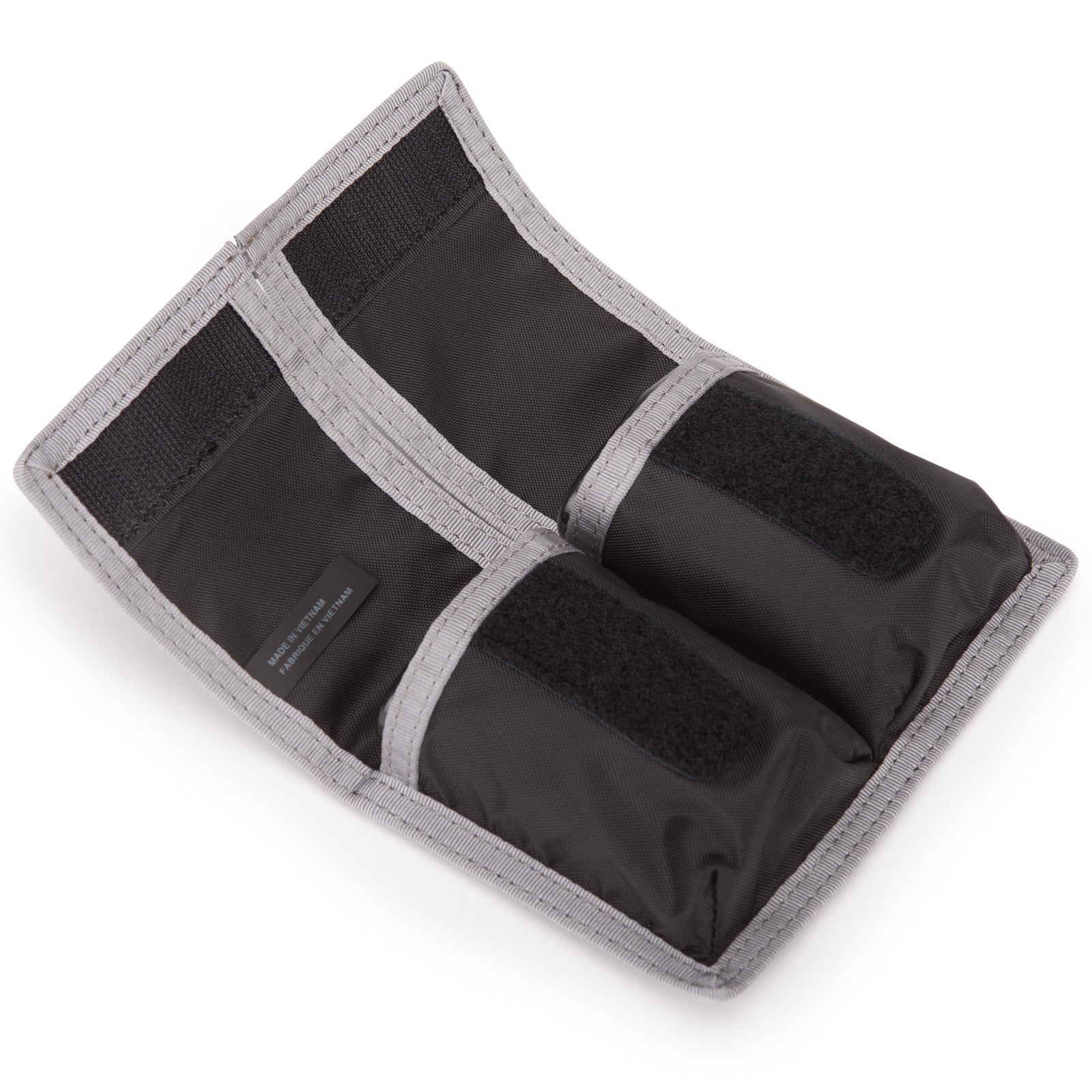 Individual pockets for each battery
